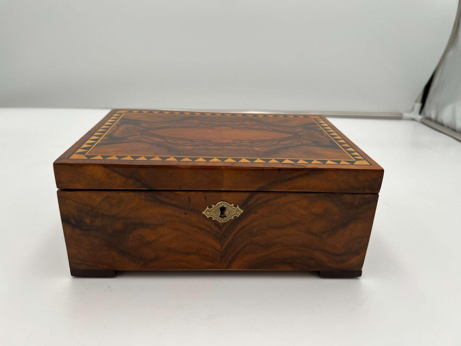 Boîte De Pêche Vintage Avec Leurres Inclus