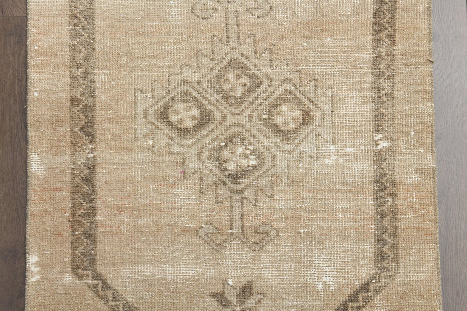 Vintage Turkish Faded Beige Wool Runner, Anatolia, 1960s for sale at Pamono
