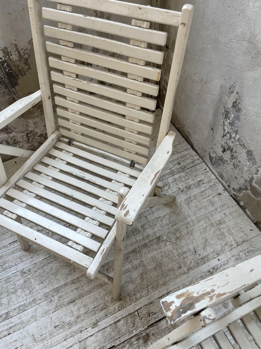 Weiße Gartenstühle aus Holz, 1950er, 4er Set bei Pamono kaufen