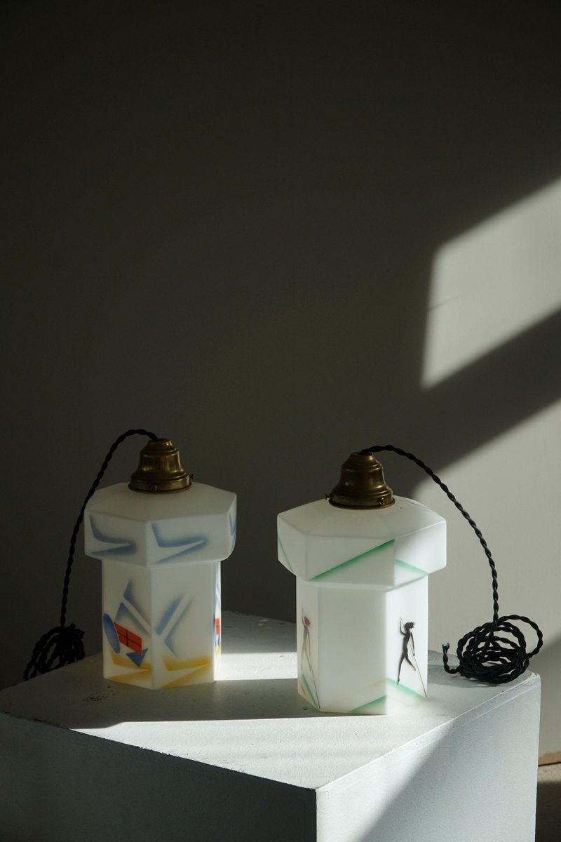 Dänische Art Deco Glas Hängelampen, 1920er, 2er Set bei Pamono kaufen