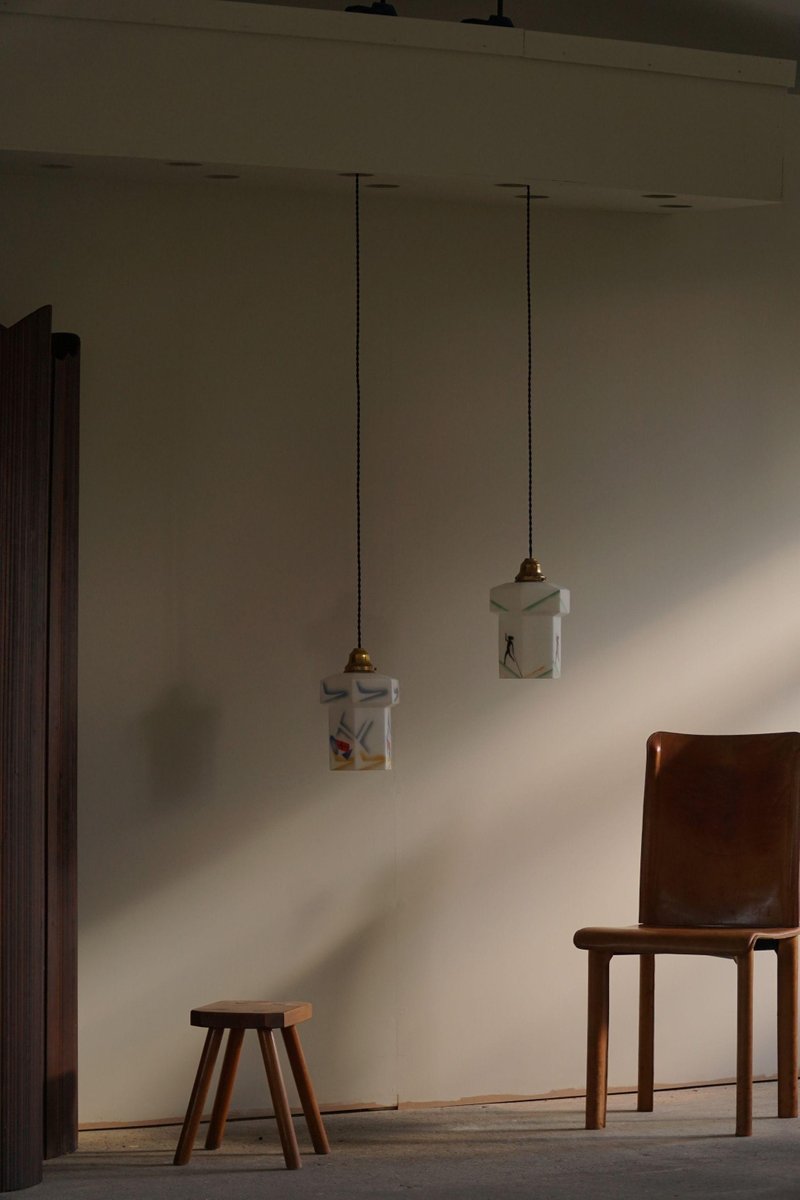 Dänische Art Deco Glas Hängelampen, 1920er, 2er Set bei Pamono kaufen