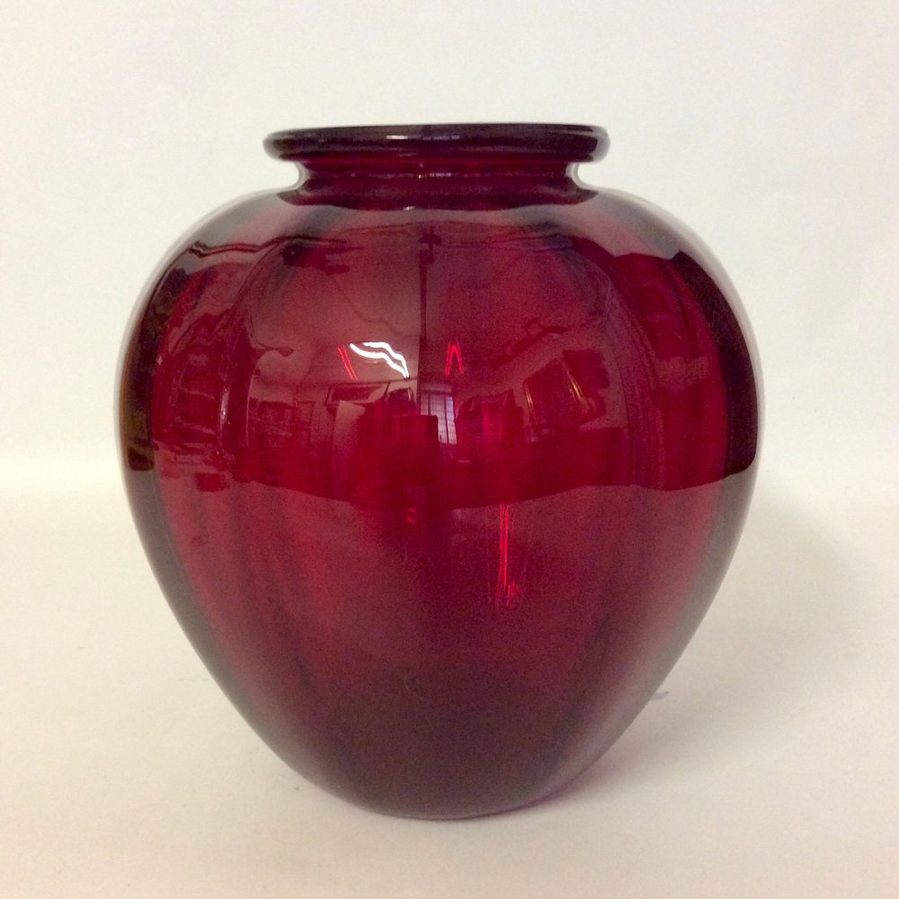 Ruby Red Blown Glass Vase from Vittorio Zecchins, Murano, 1922s for