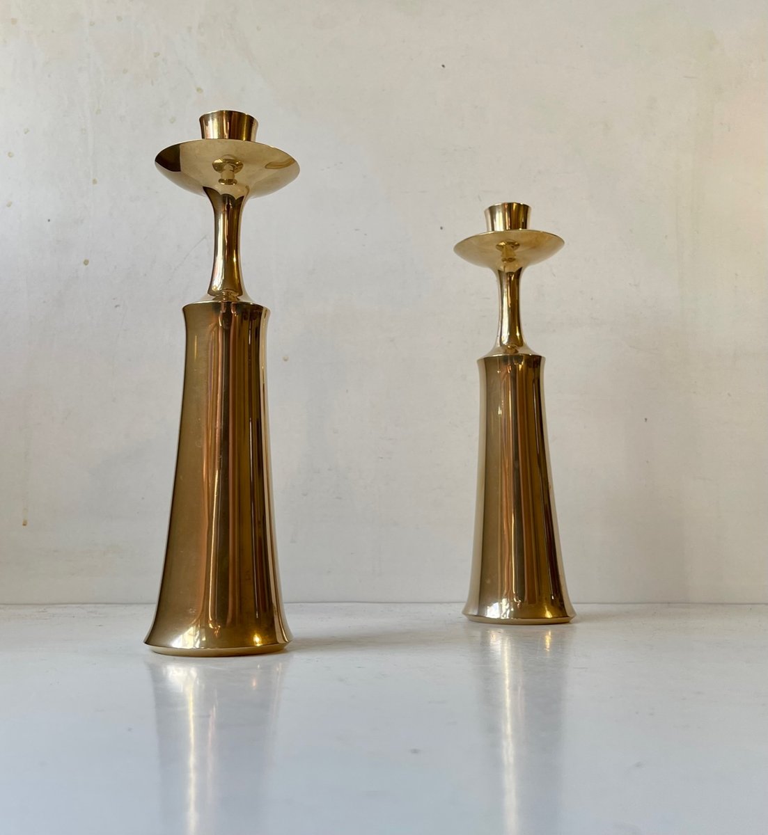 Pire de bougeoirs en liton Jens Hrld Quistgrd pour Dnsk Designs
