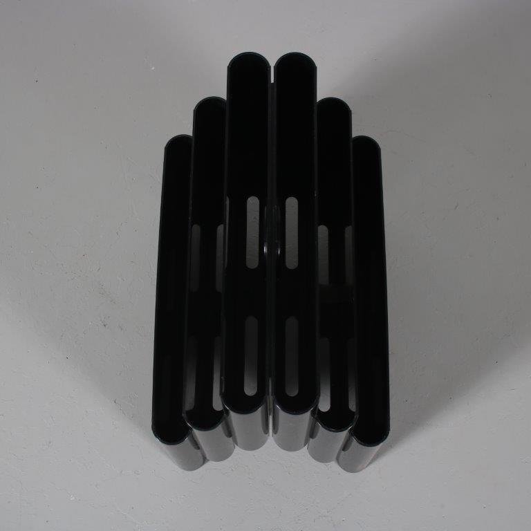 Magazine Rack by Giotto Stoppino for Kartell, Italy, 1960s for sale at