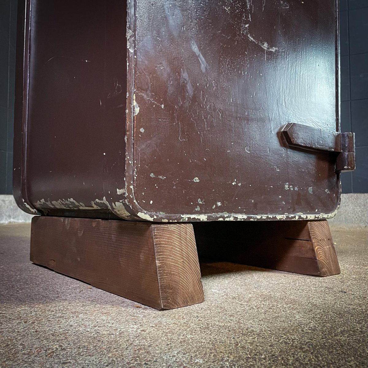 Vintage Safe with Brass Handle for sale at Pamono