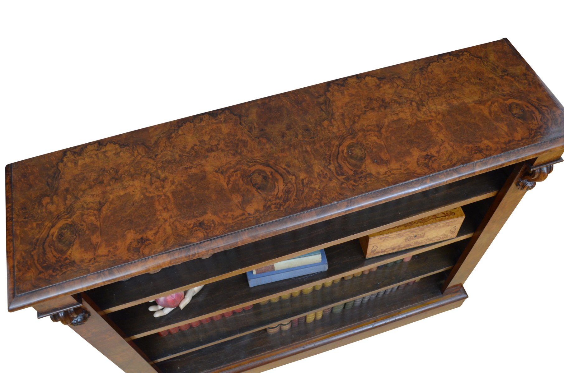 Victorian Open Bookcase in Walnut from Druce & Co, 1870 for sale at Pamono