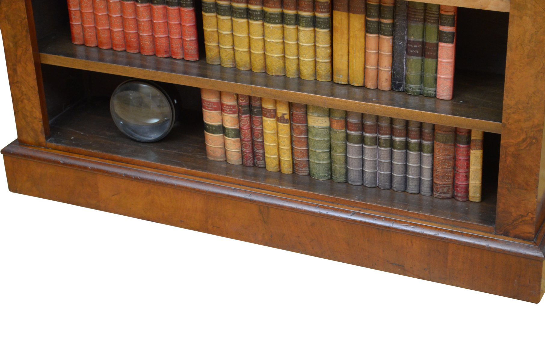 Victorian Open Bookcase in Walnut from Druce & Co, 1870 for sale at Pamono