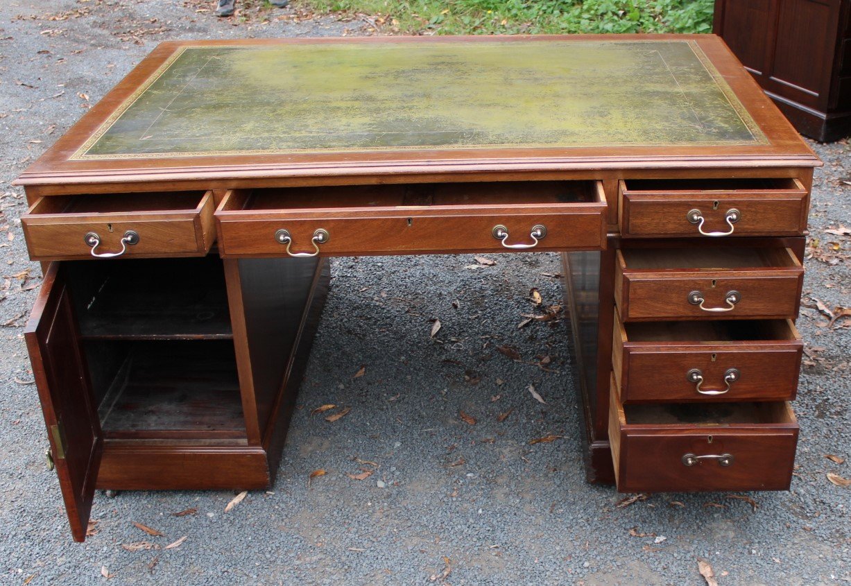 Mahogany Partners Pedestal Desk, 1960s for sale at Pamono