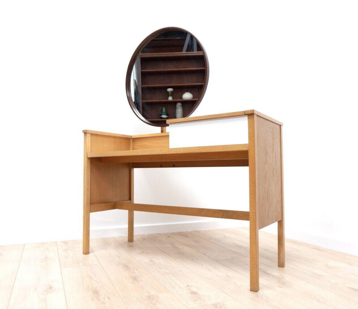 MidCentury Dressing Table with Vanity Mirror by E. Gomme for GPlan