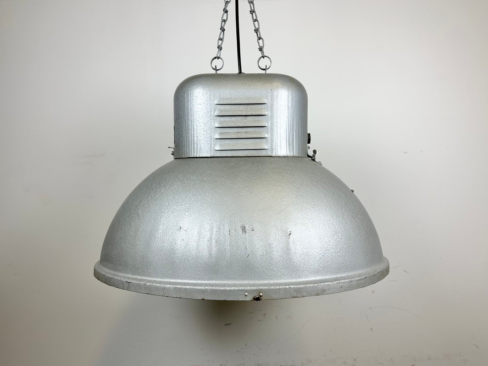 Grande suspension type atelier. Achat luminaire industriel