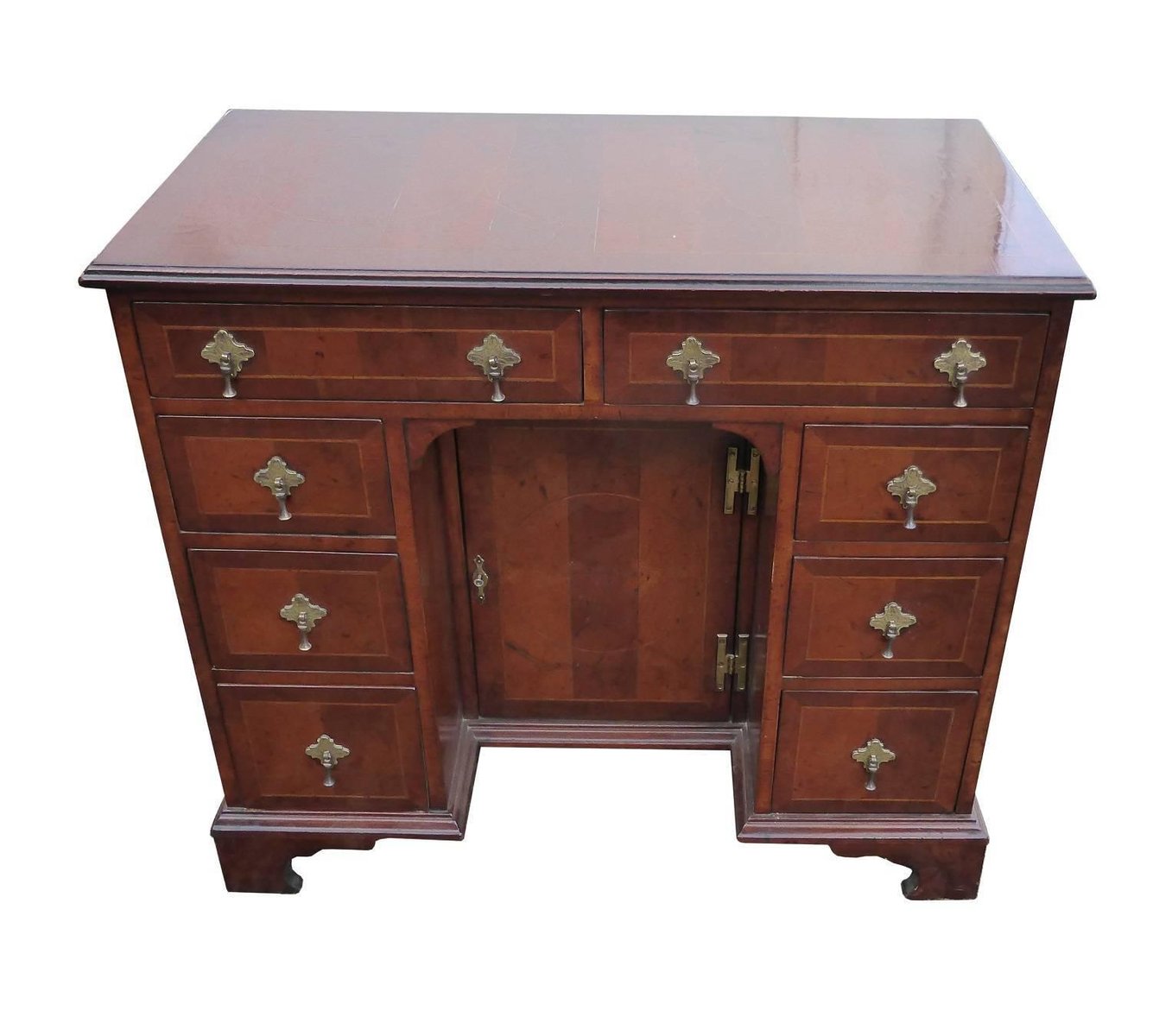Queen Anne Keehole Desk, 1960s for sale at Pamono