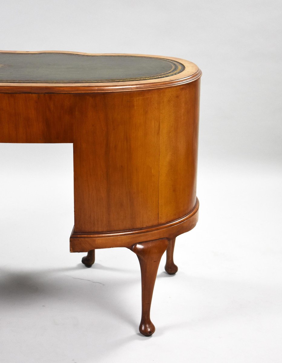KidneyShaped Walnut Desk, 1920s for sale at Pamono