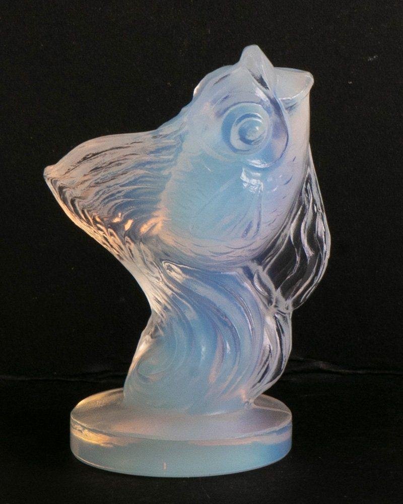 Französischer Art Deco Opalglas Fisch von Sabino, 1930 bei Pamono kaufen