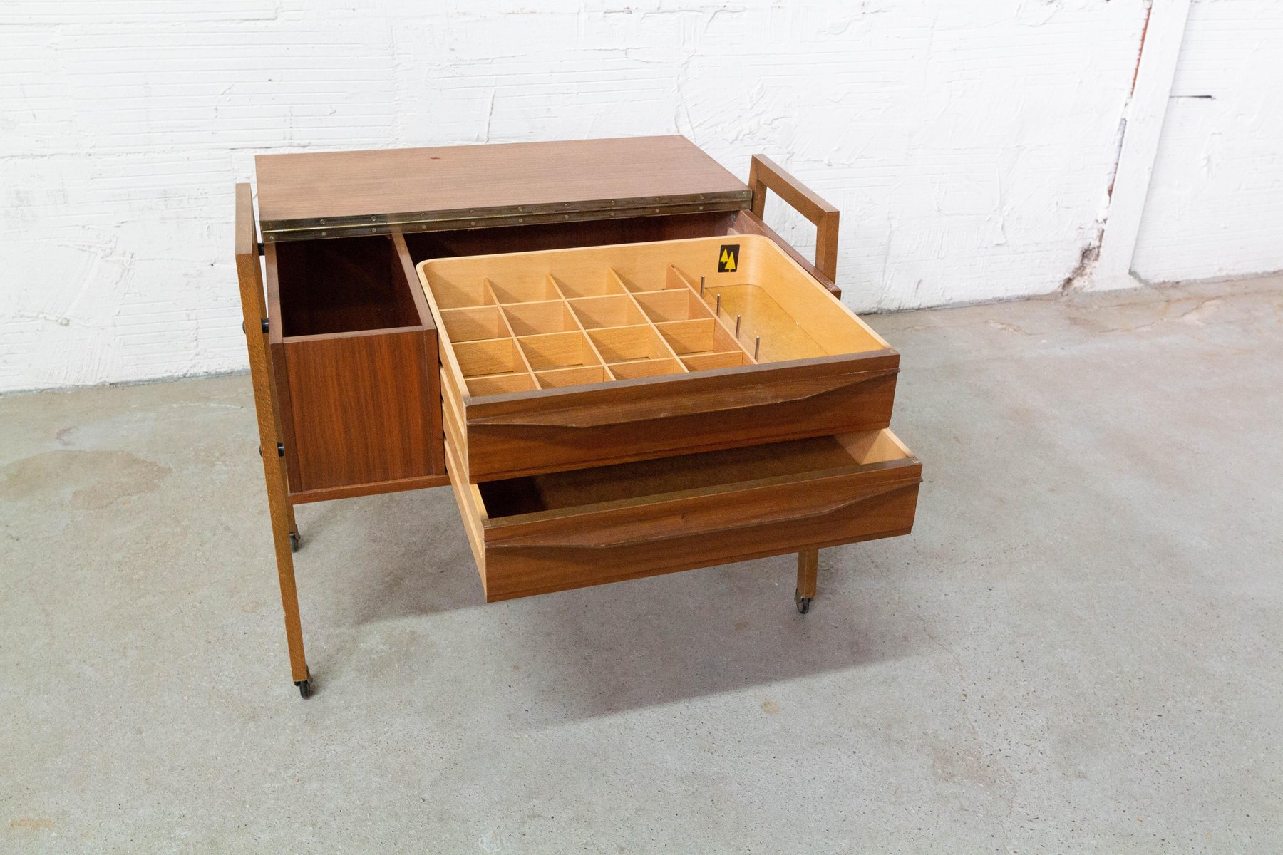 Mid Century Beistelltisch