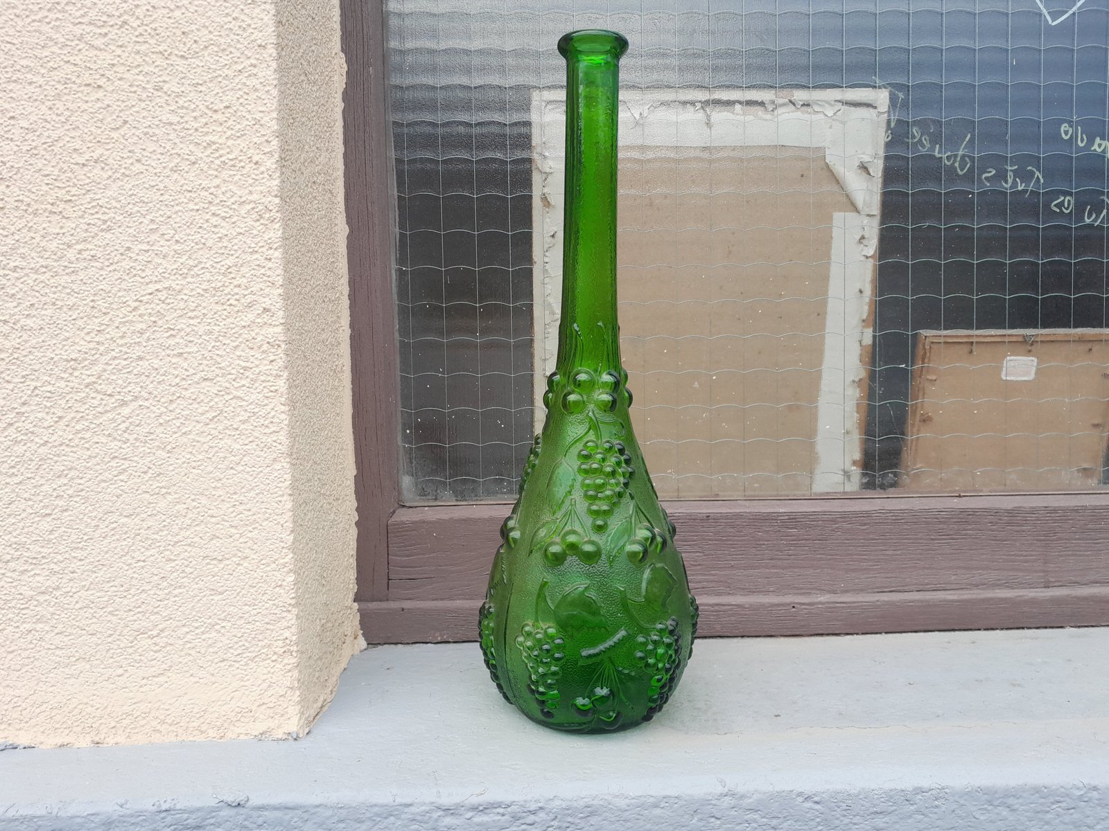 Italian Green Glass Carafe, 1960s for sale at Pamono