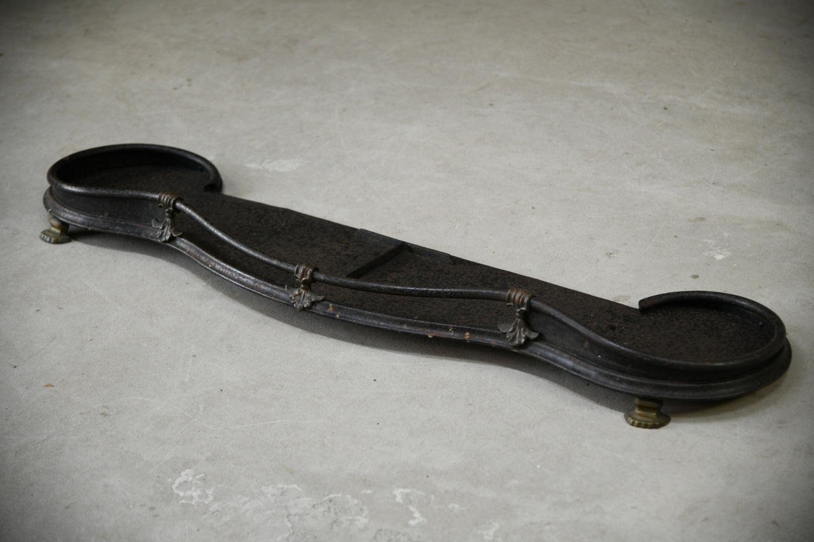19th Century Cast Iron Fire Fender for sale at Pamono