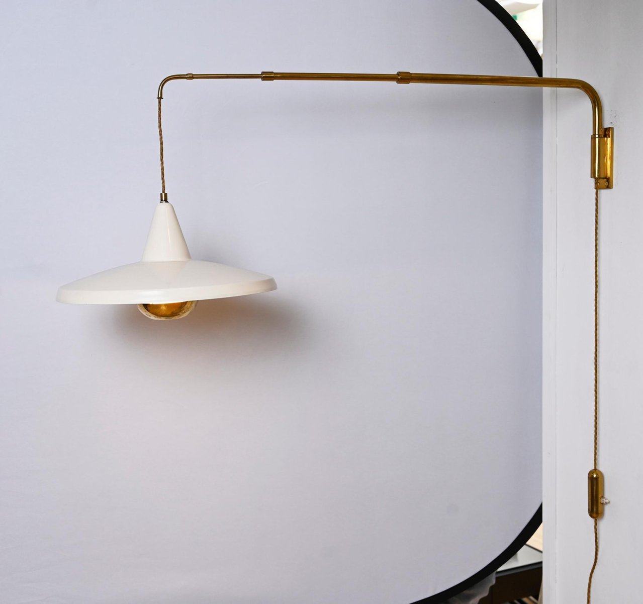 Schne Wandlampe Mit Langem Schwenkarm Bild