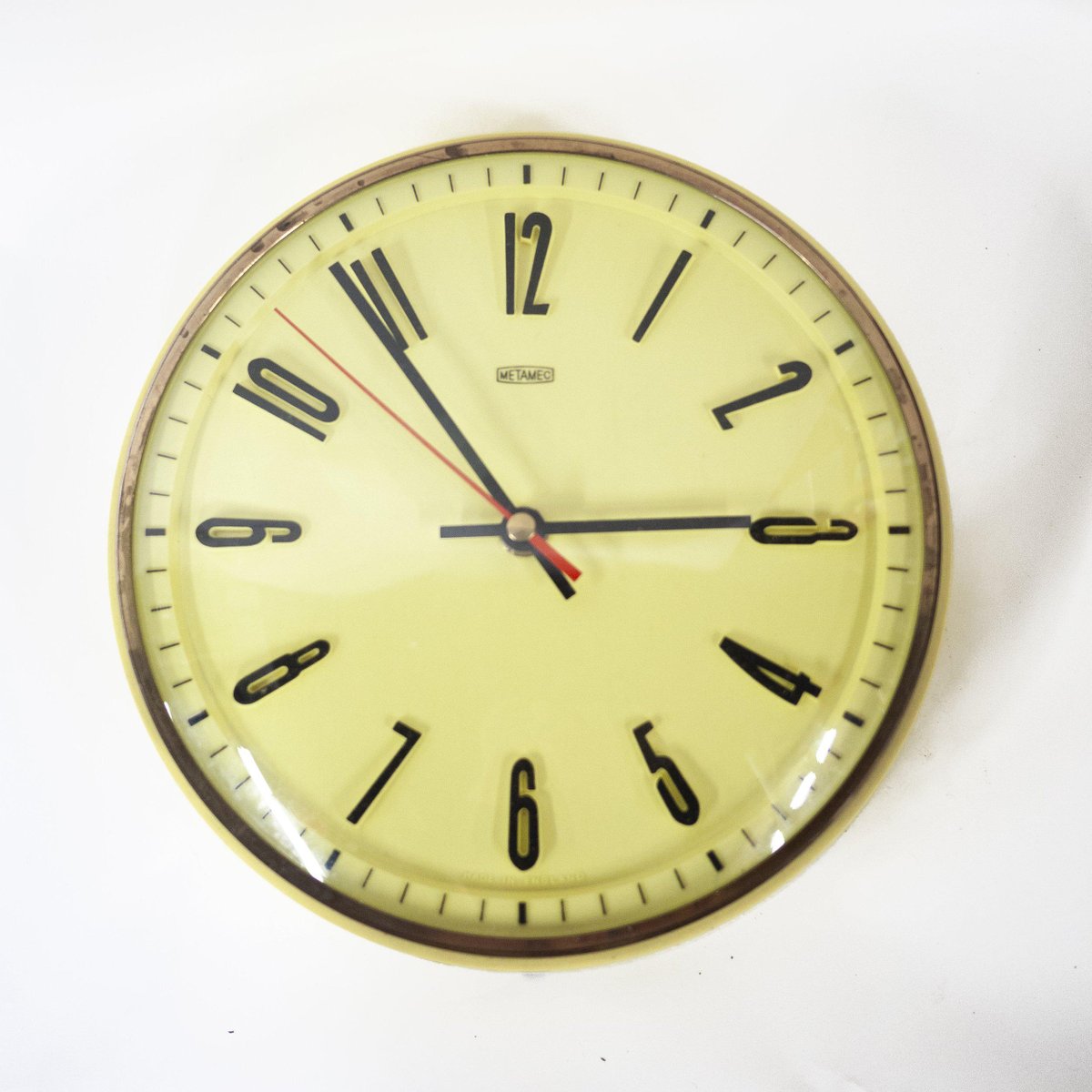Converted Quartz Yellow Wall Clock from Metamec, 1960s for sale at Pamono