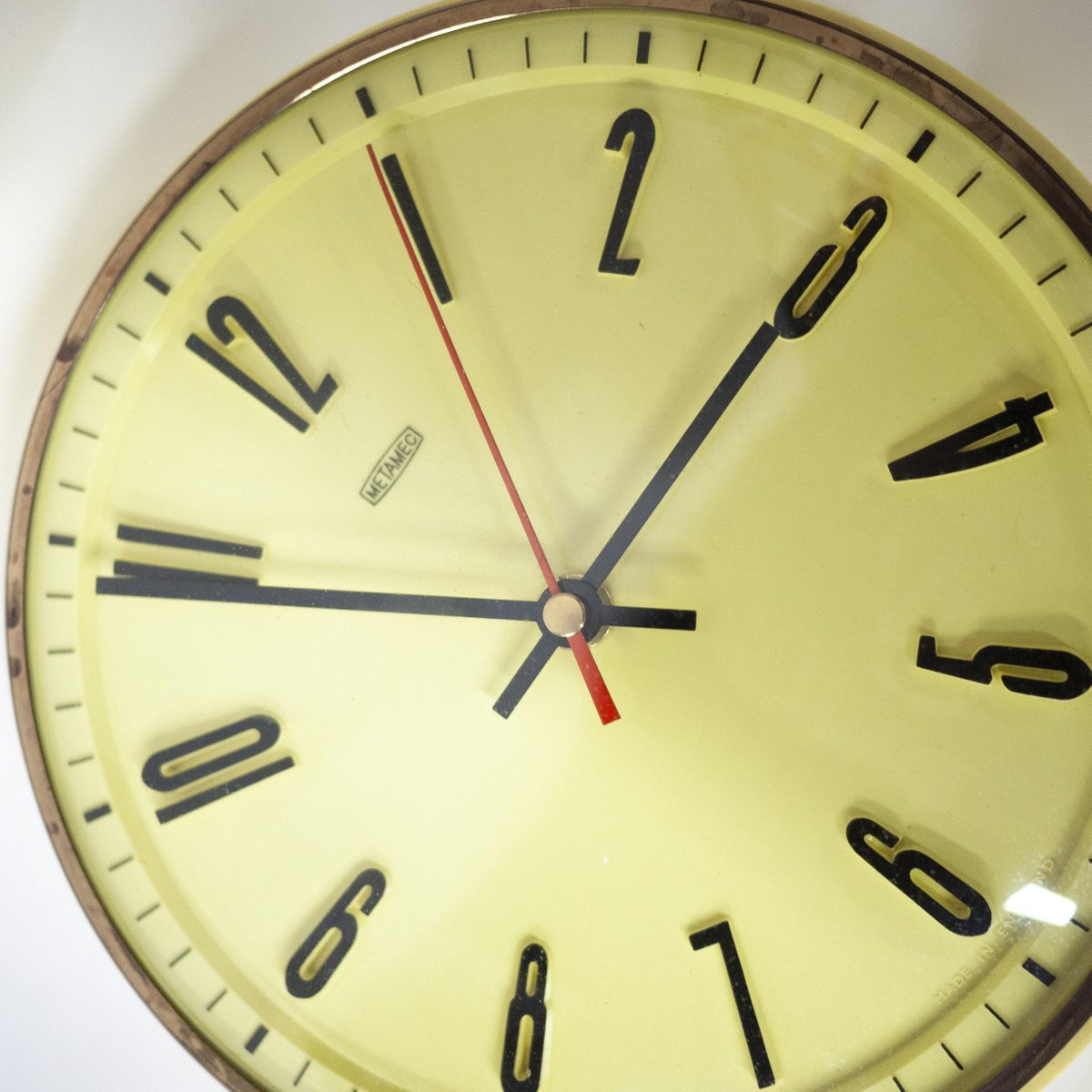Converted Quartz Yellow Wall Clock from Metamec, 1960s for sale at Pamono