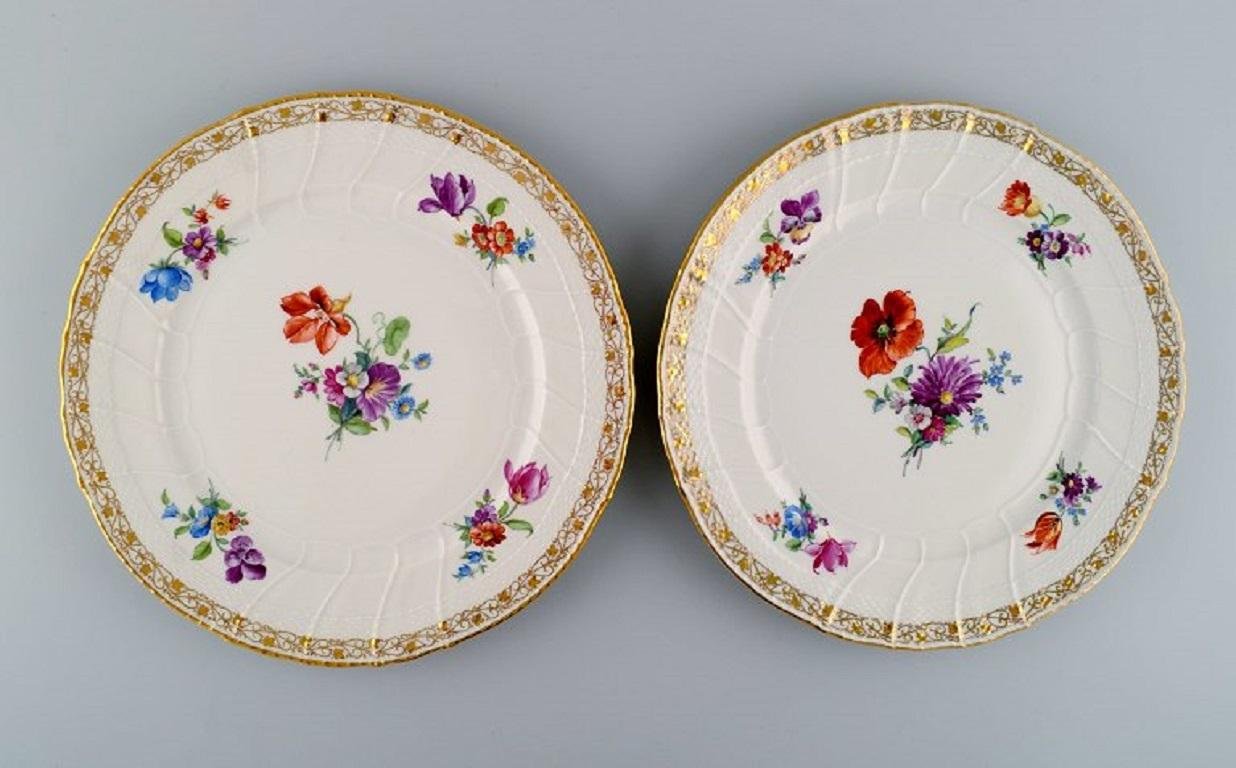 Antique Dinner Plates in Curved Porcelain, 1800s, Set of 5 for sale at Pamono