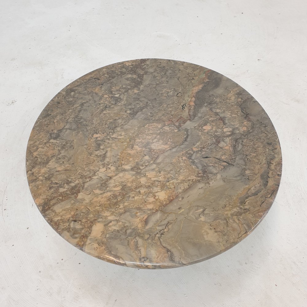 Italian Marble Round Coffee Table, 1980s for sale at Pamono
