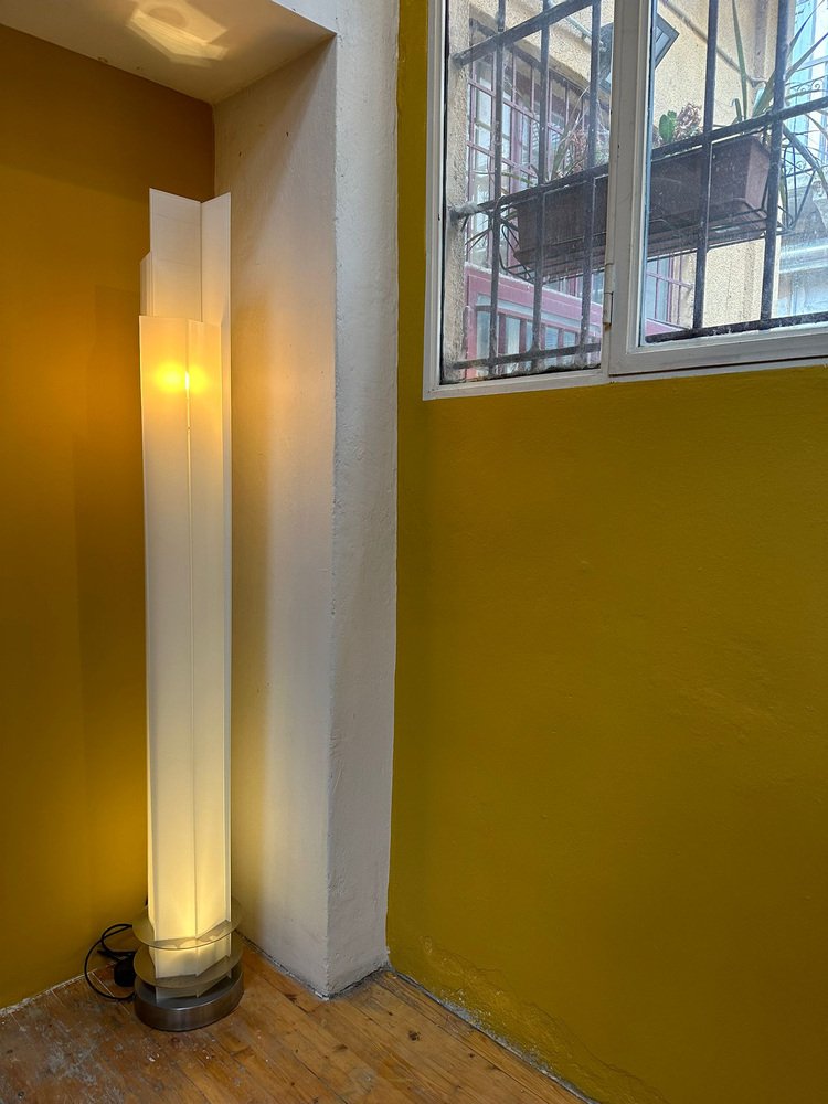 A Dubai Floor Lamp by Matteo Nunzianti for Fontana Arte for sale at Pamono