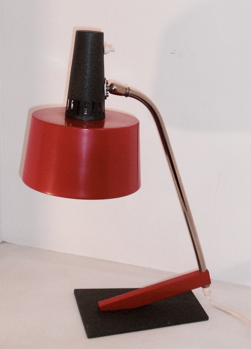 Red Metal Desk Lamp 1960s For At Pamono Red Metal Desk Lamp 1960s 12 569 00 Per Piece