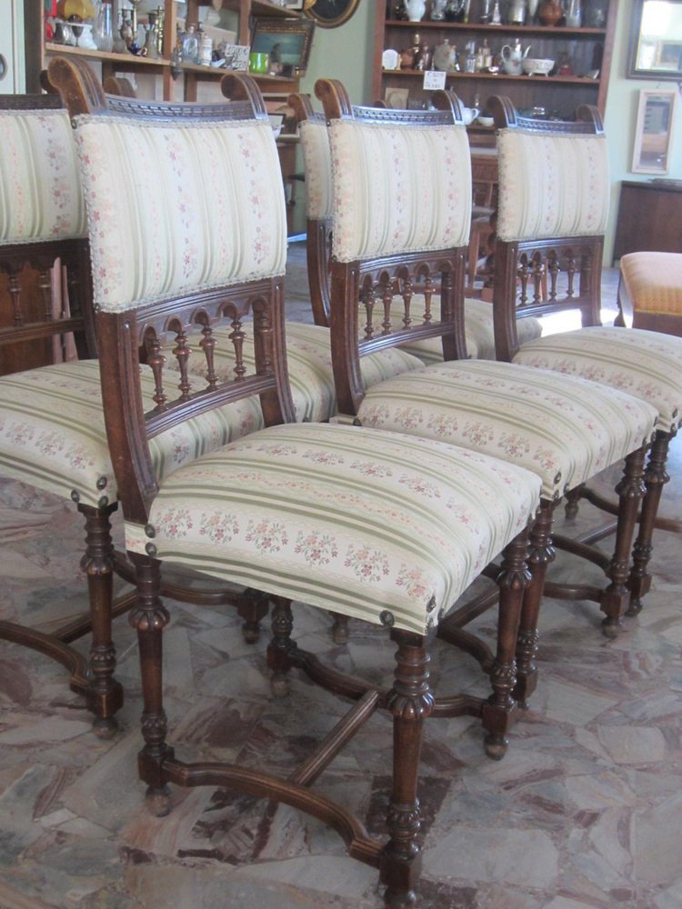 Antique French Dining Chairs in Walnut, Set of 6 for sale at Pamono