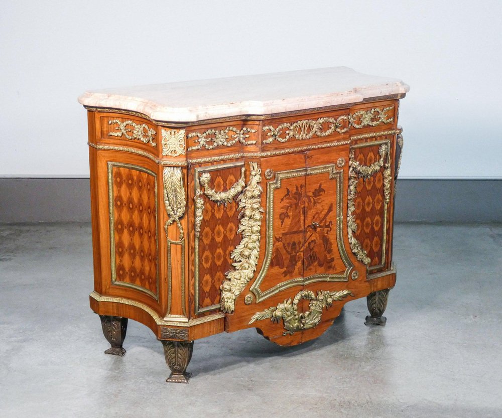Louis XV Riesner Model Dresser for sale at Pamono