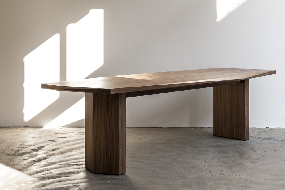 300 Hera Dining Table in Walnut by Tim Vranken for sale at Pamono