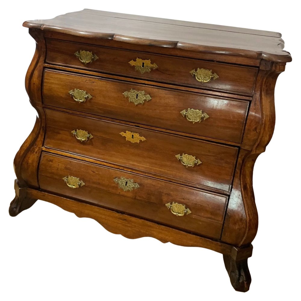 Antique Dutch Bombe Chest of Drawers in Walnut, 1700s for sale at Pamono