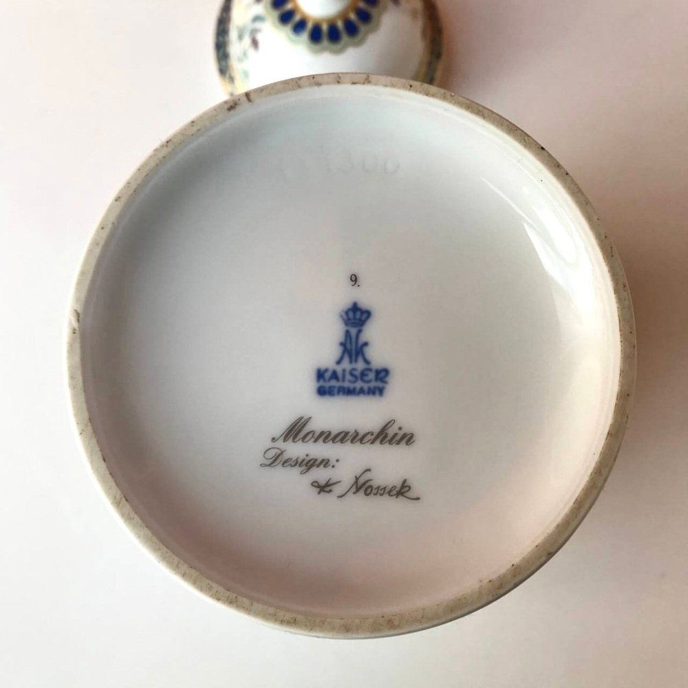 Vintage Kaiser Monarchin Series Vase mit Deckel aus Porzellan von K