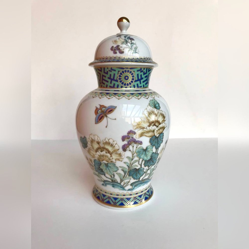 Vintage Kaiser Monarchin Series Vase with Lid in Porcelain by K. Nossek