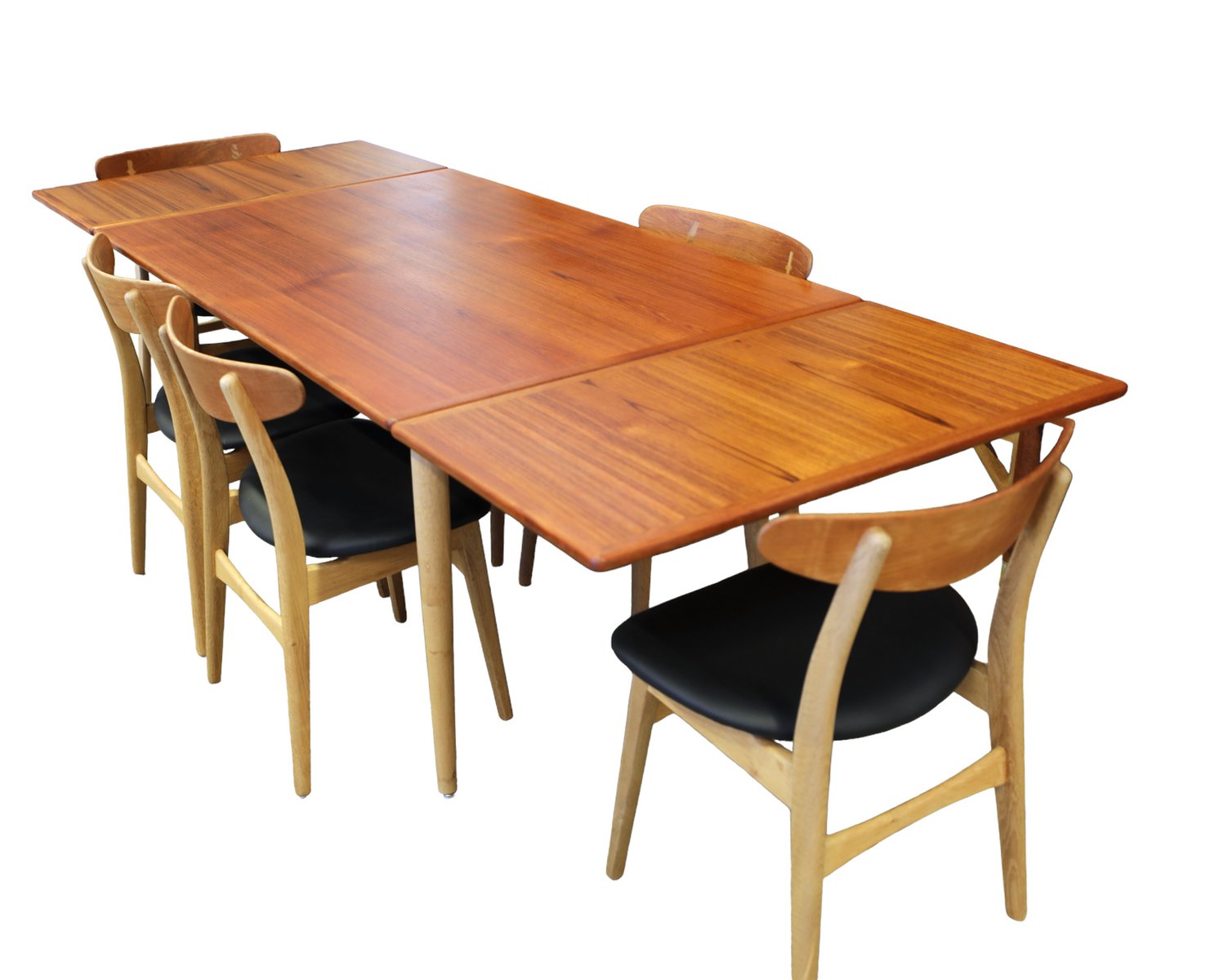 Model AT312 Dining Table in Teak and Oak by Hans J. Wegner for Andreas