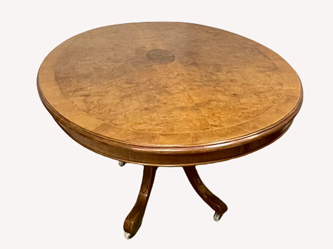 19th Century English Victorian Round Table for sale at Pamono