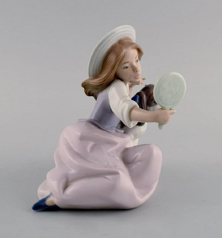 Porcelain Figurines from Lladro, Spain, 1970s, Set of 3 for sale at Pamono