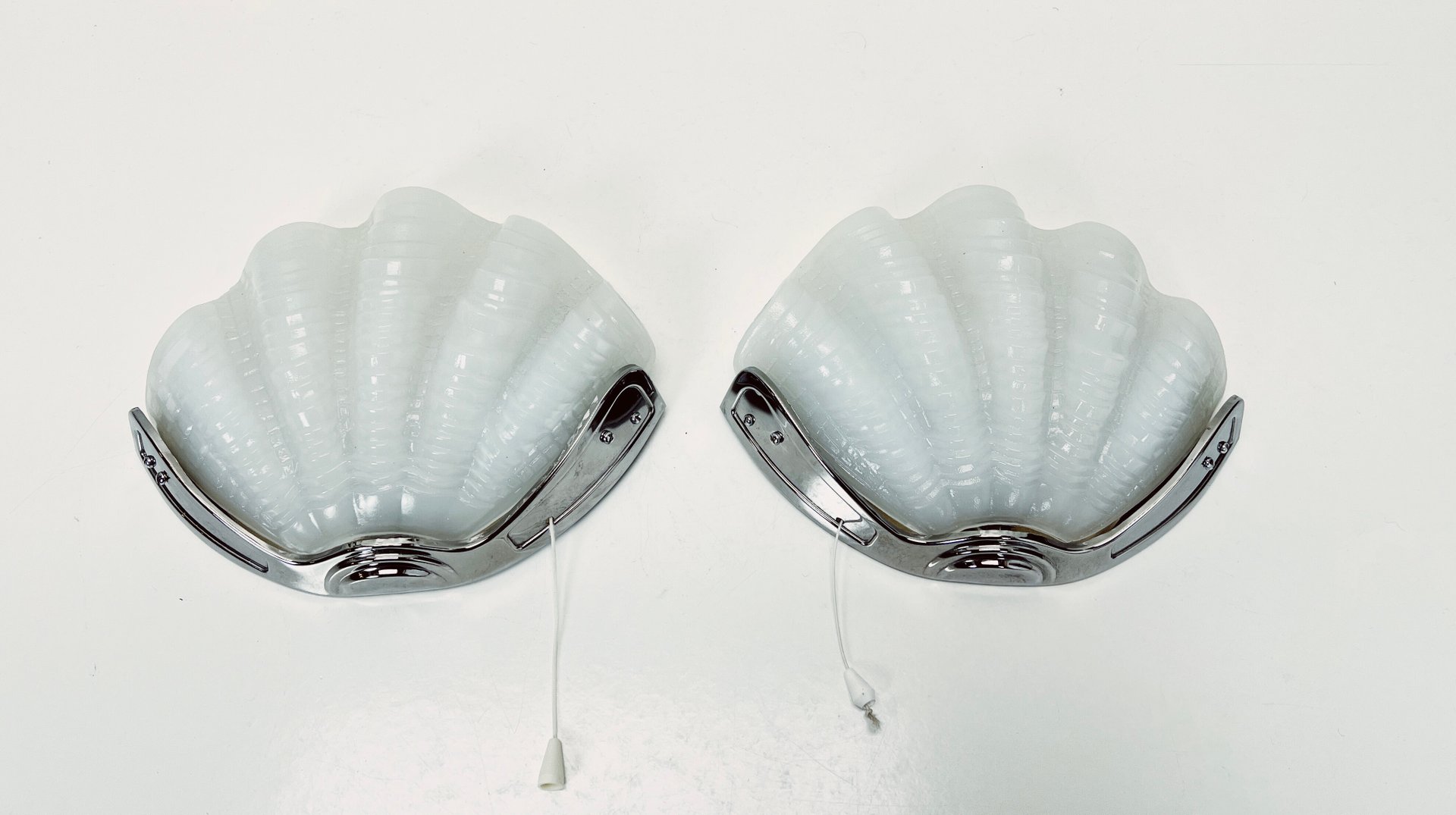 Art Deco Shell Wall Lights, 1920s, Set of 2 for sale at Pamono