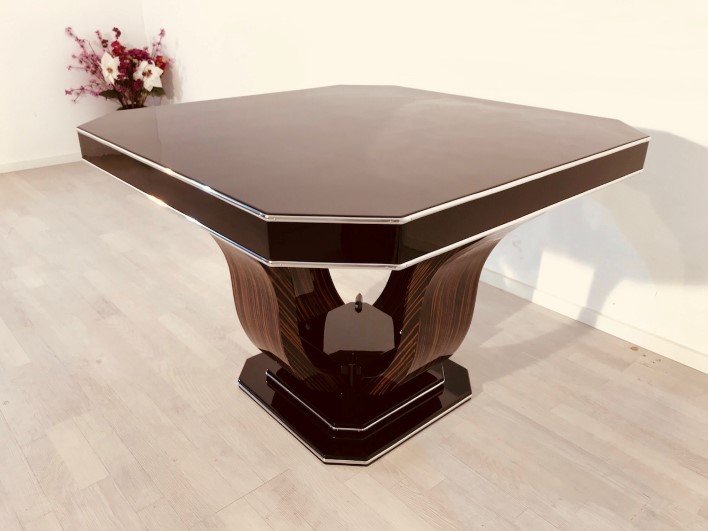 Art Deco Octagonal Dining Table for sale at Pamono