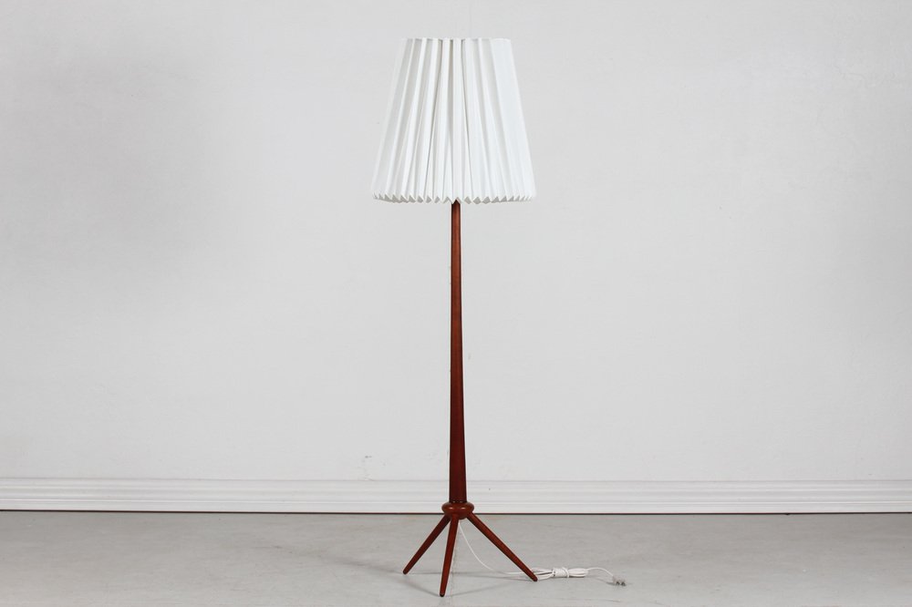Lampada Da Terra Honoa In Metallo Cromo Nero Con Paralume In Tessuto Bianco - 156cm, E27 - 2