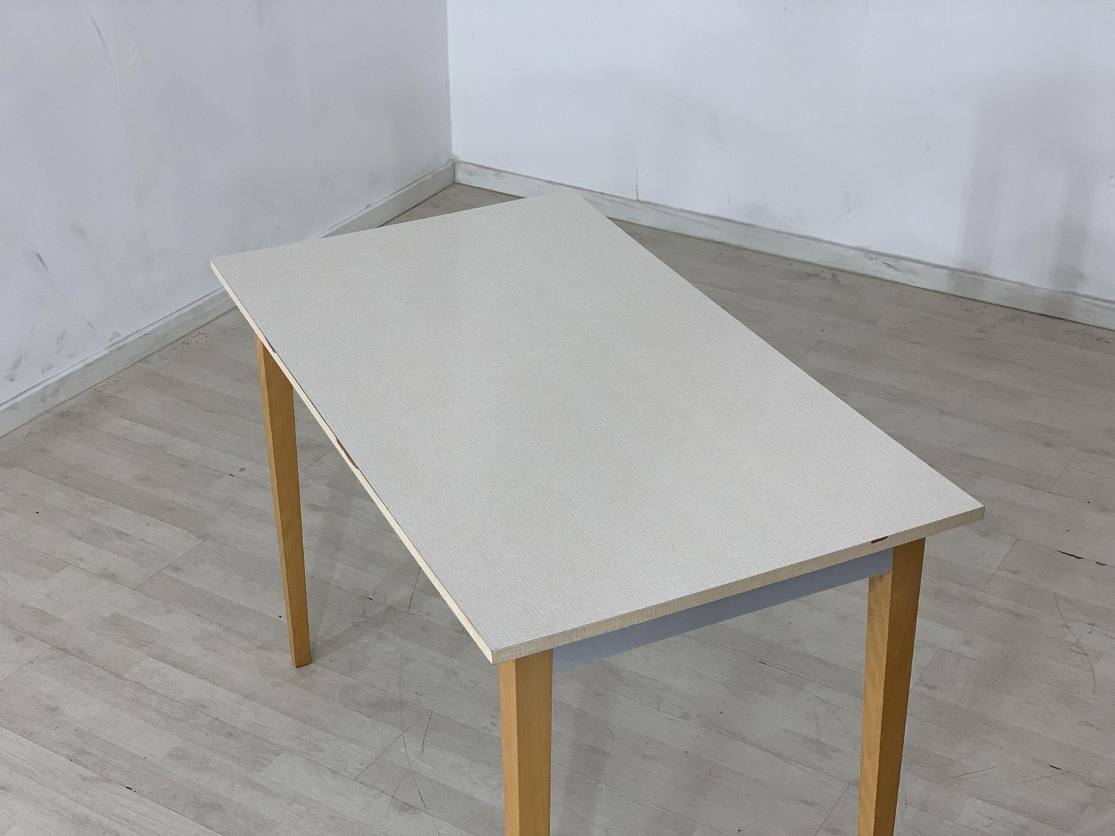 MidCentury Kitchen Table in Veneer for sale at Pamono