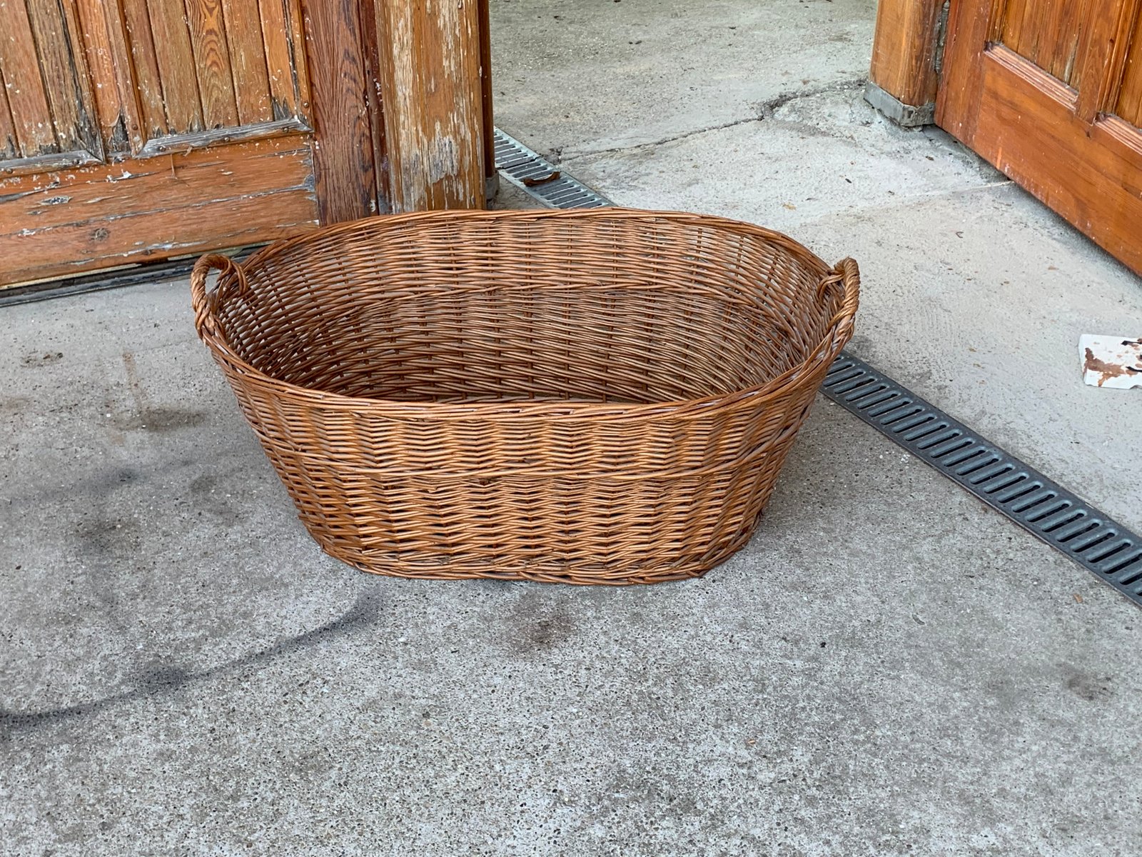 Rustic Wood Basket, 1940s for sale at Pamono