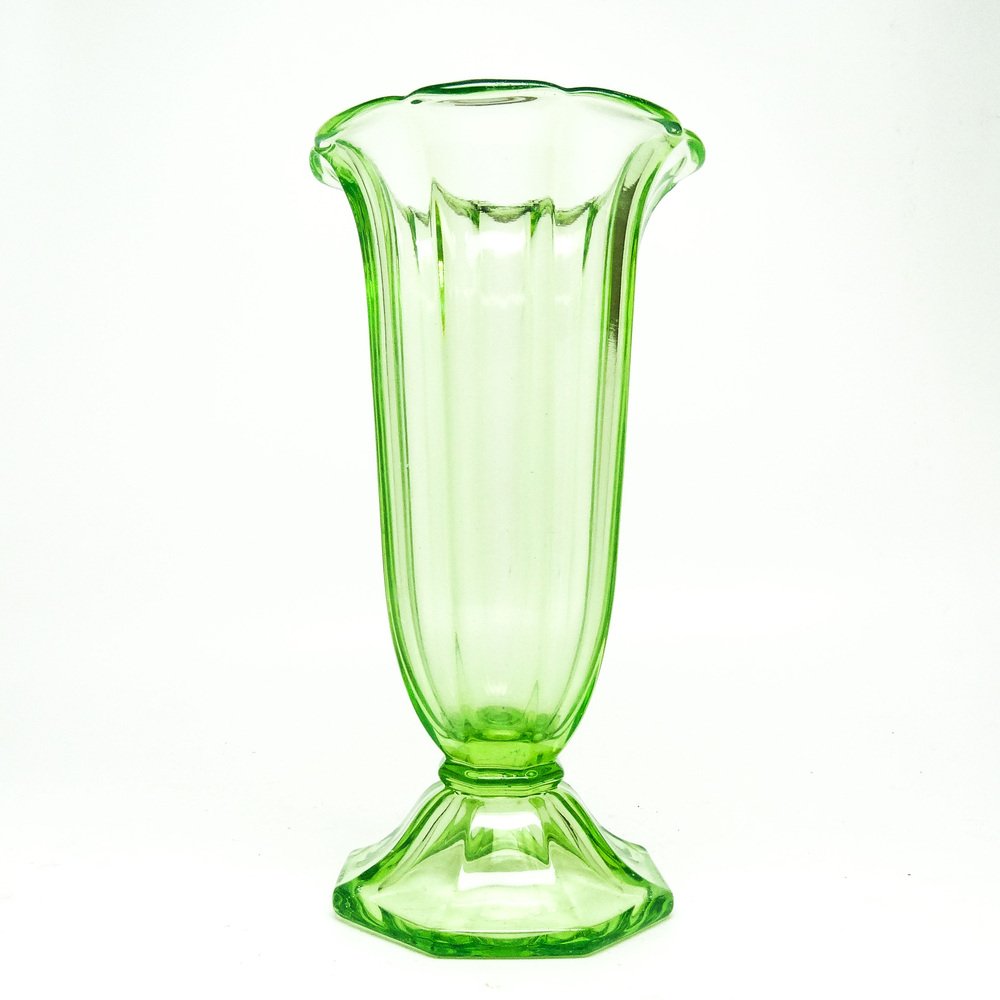 Polish Art Deco Uranium Vase from Zawiercie Glassworks, 1930s for sale