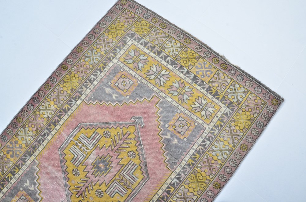 Anatolian Wool Rustic Farm House Area Rug for sale at Pamono