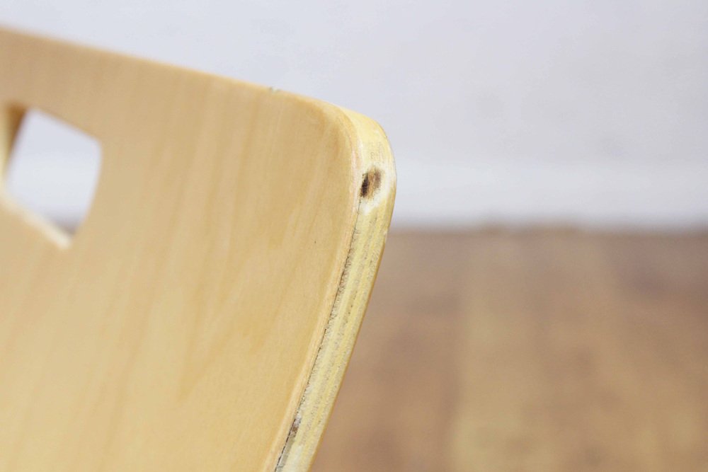 Curved Plywood Magazine Rack, 1980s for sale at Pamono