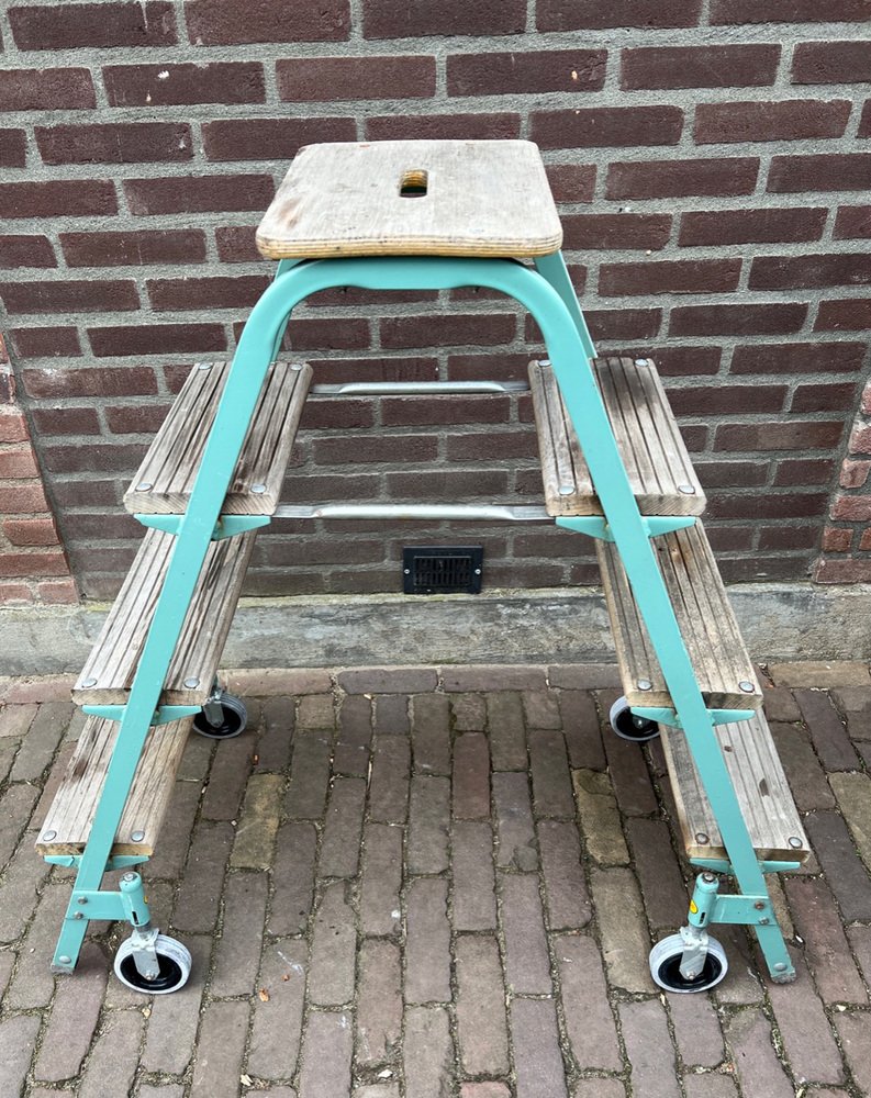 Rolling Step Ladder With Locking Step, 2 Steps, 18" Step Width