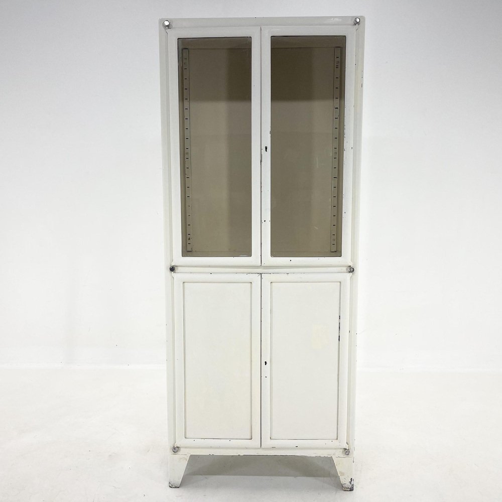 Armoire à Pharmacie De Premier Secours Vintage Années 50-60 En Métal - Italie, Dimensions 37x30x16 Cm