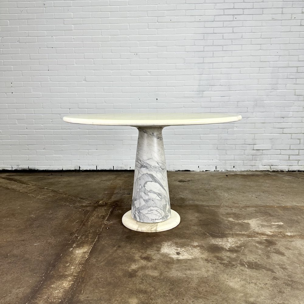 Round Marble Dining Table for sale at Pamono