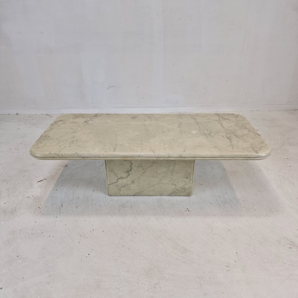 Italian Marble Coffee Table, 1970s for sale at Pamono