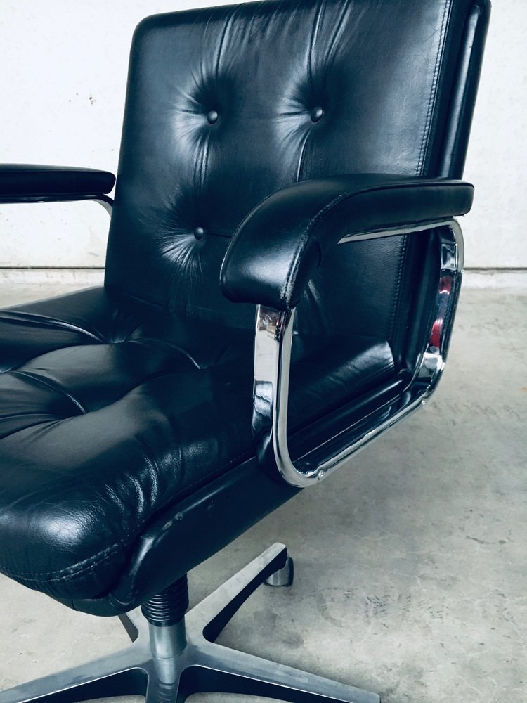 Mid-Century Modern Leder Bürostuhl, Italien, 1988 bei Pamono kaufen