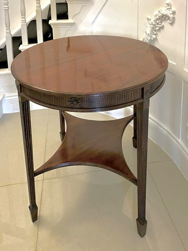 Edwardian Figured Mahogany Circular Centre Table, 1900s for sale at Pamono